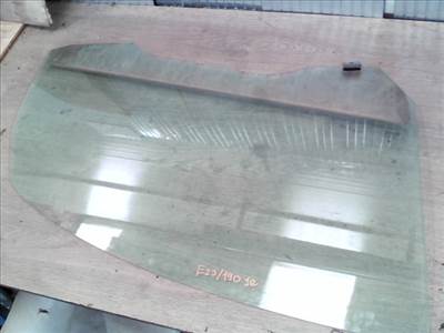 MITSUBISHI COLT 04.04-08.09 Jobb első ajtóüveg