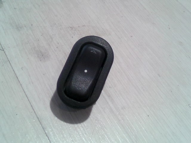OPEL ASTRA G 97-04 Jobb első ablakemelő kapcsoló 1. kép