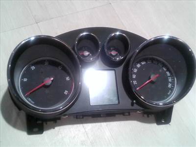 OPEL Astra J/1 2009.09.01-2012.08.31 Kilométeróra
