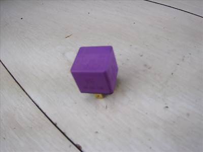 OPEL CORSA C 00-06 Relé 