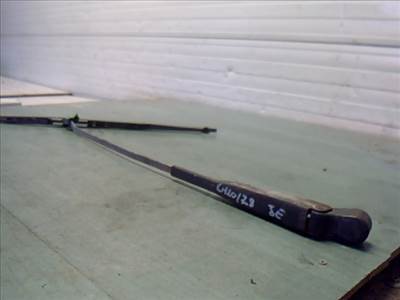 RENAULT TRAFIC -97 Ablaktörlő kar jobb első