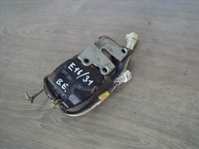 SUZUKI SWIFT 96-05 Bal első ajtó zárszerkezet mechanikus