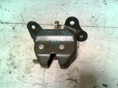 SUZUKI SWIFT 96-05 Csomagtérajtó zárszerkezet