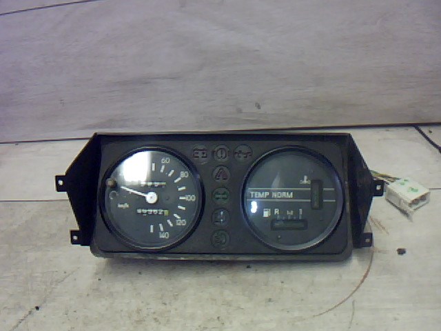 TRABANT 1,1 Kilométeróra 1. kép