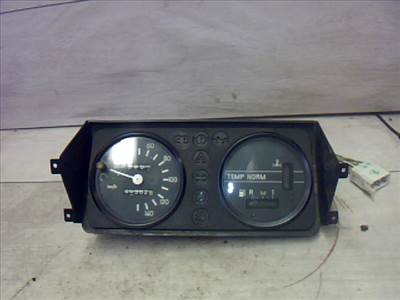 TRABANT 1,1 Kilométeróra