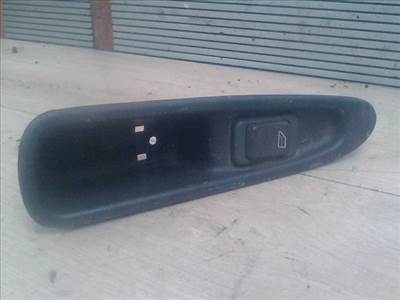 VOLVO V40 Bal hátsó ablakemelő kapcsoló