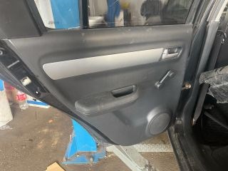 SUZUKI SWIFT III (MZ, EZ) Bal hátsó Ajtó Kárpit 1. kép