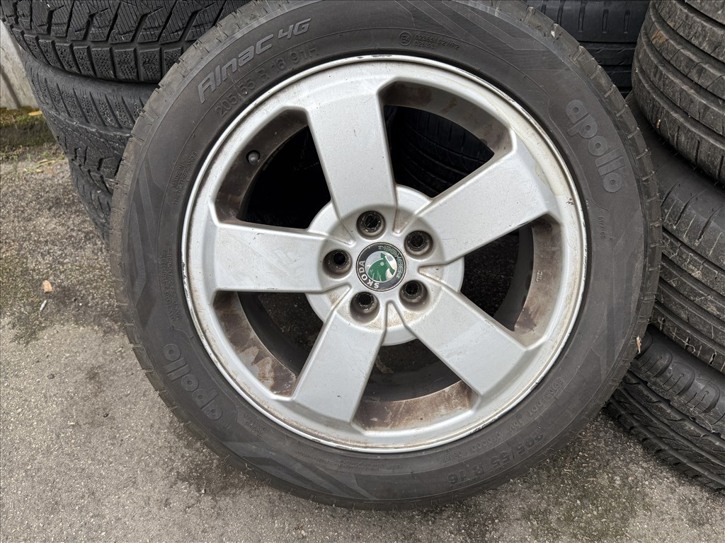 Skoda gyári 6,5X16-os 5X100-as ET42-es könnyűfém felni garnitura eladó 1. kép