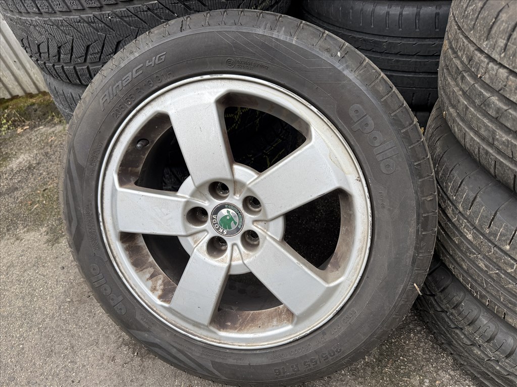 Skoda gyári 6,5X16-os 5X100-as ET42-es könnyűfém felni garnitura eladó 3. kép
