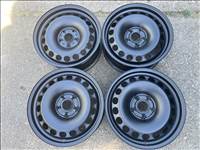 4db gyári 16" VW acélfelni. (286)