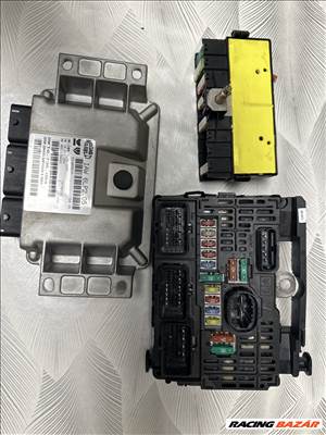 Citroën C4 I 1.4i 16V Citröen C4 1.4 2005 BSI + motorvezérlő elektronika  9659099190 bsml0400