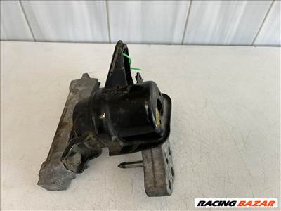 Toyota RAV4 (XA30) 2.2 D-4D 4x4 motortartó bak