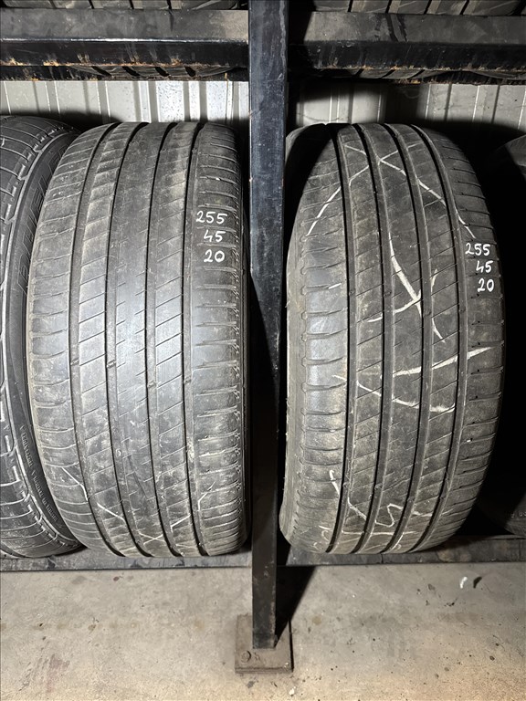 255/45 R20 Michelin latitude Sport 3 105V l 5,5mm l 2db l DOT:0417 1. kép