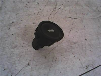 FORD FIESTA 05-08 VAN Csomagtérajtó nyitó kapcsoló