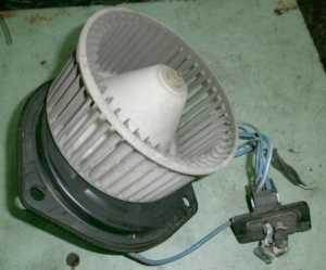 MITSUBISHI LANCER 86-88 Fűtőmotor