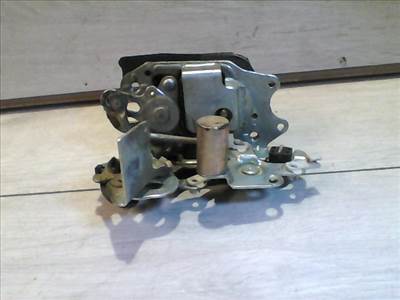SUZUKI SWIFT 96-05 Jobb hátsó ajtó zárszerkezet mechanikus