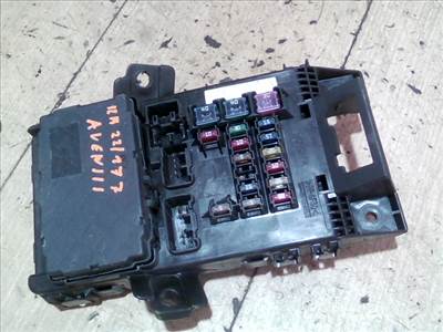 TOYOTA AVENSIS 01-03 Biztosítéktábla BCM BSI BSM SAM GEM modul 