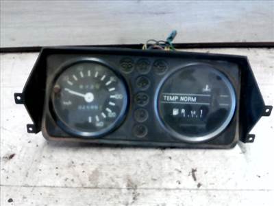 TRABANT 1,1 Kilométeróra