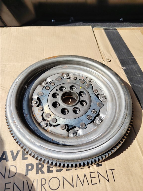 Skoda Superb III 2.0 TSI 4x4 Dsg lendkerék  06k105266a 2. kép