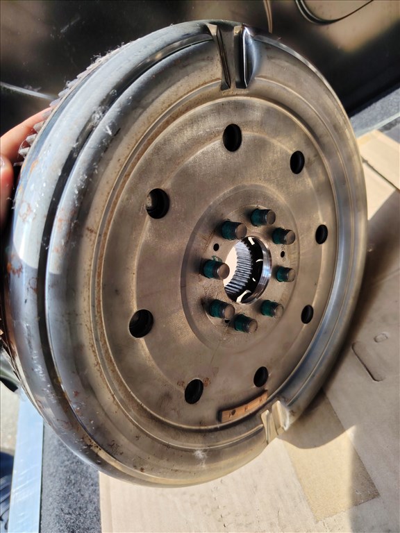 Skoda Superb III 2.0 TSI 4x4 Dsg lendkerék  06k105266a 3. kép