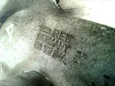 AUDI A3 96-00 Lökhárító tartó nyúlványvég jobb