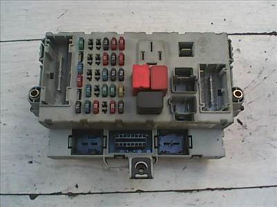 FIAT PUNTO II. Biztosítéktábla BCM BSI BSM SAM GEM modul Utastér
