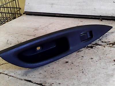 MAZDA 6 02-05 Jobb hátsó ablakemelő kapcsoló