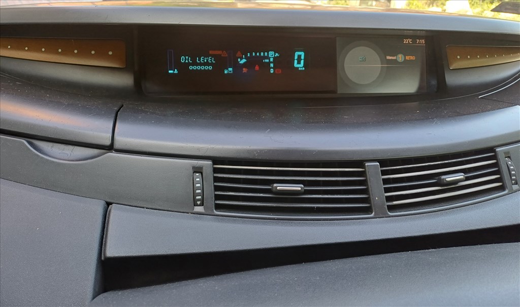Renault Espace IV bontott alkatrészei 4. kép