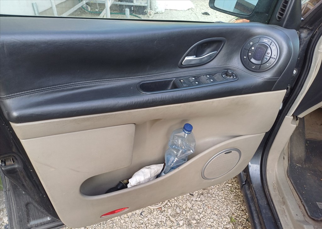 Renault Espace IV bontott alkatrészei 5. kép