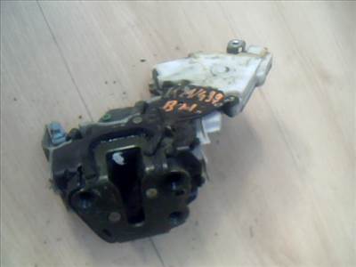 NISSAN ALMERA 96-98 Bal hátsó ajtó zárszerkezet központi záras
