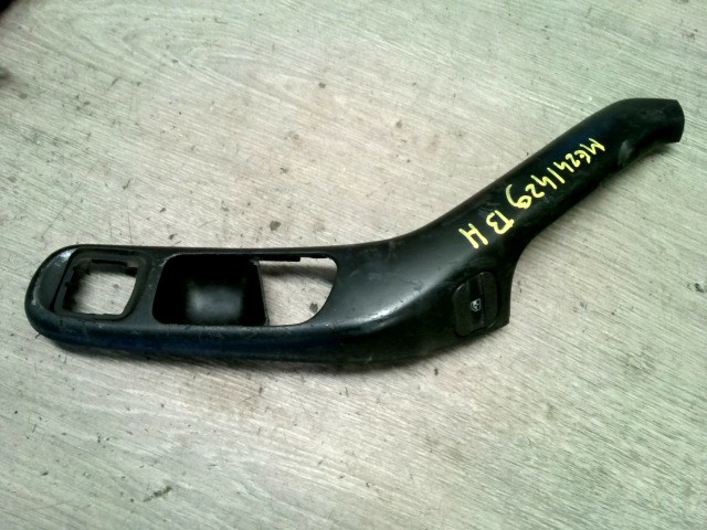 VOLKSWAGEN PASSAT 93-96 Bal hátsó ablakemelő kapcsoló 1. kép