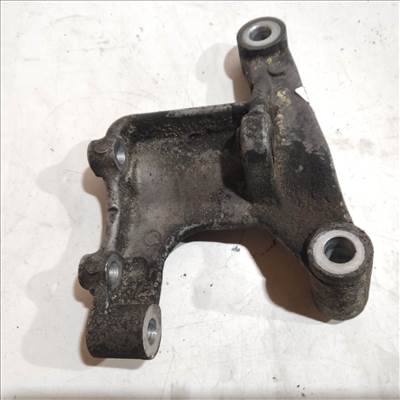 Alfa Romeo 159, Brera, Spider 3,2 v6 szervószivattyú tartó alu bak 55192287