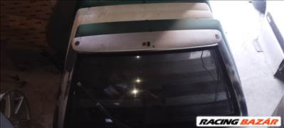 Suzuki Swift csomagtér ajtó 