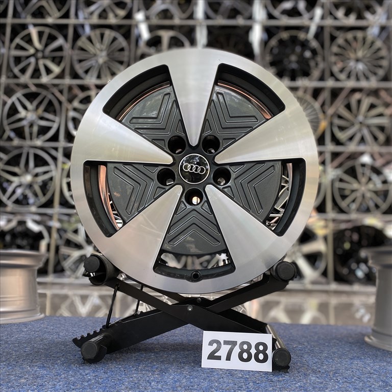 (2788)  Audi 17 gyári alufelni felni, 5x112, A8 A6 A5 1. kép