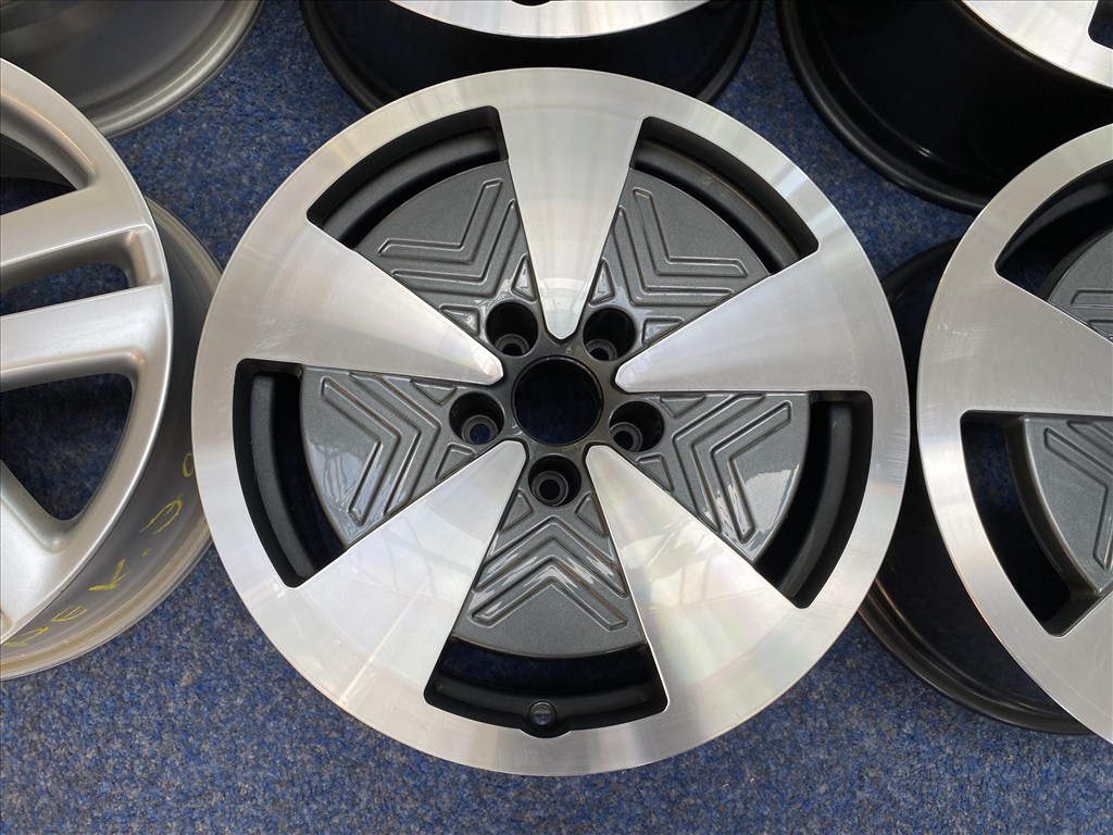 (2788)  Audi 17 gyári alufelni felni, 5x112, A8 A6 A5 5. kép