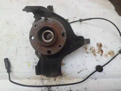 FIAT STILO 01.09-06.12 Csonkállvány kerékaggyal bal első