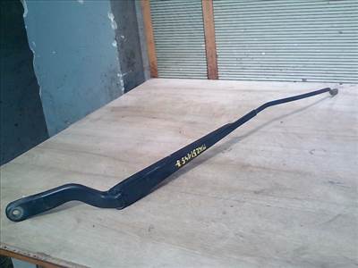 FORD FIESTA 02-05 Ablaktörlő kar jobb első