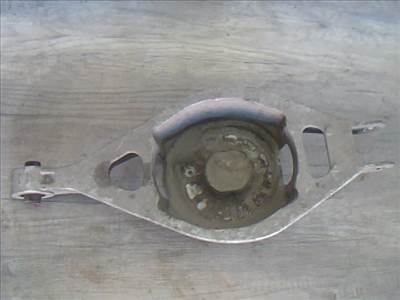 INFINITI G37 Cabrio Hátsó alsó lengőkar