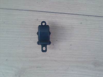 MAZDA 6 02-05 Jobb hátsó ablakemelő kapcsoló