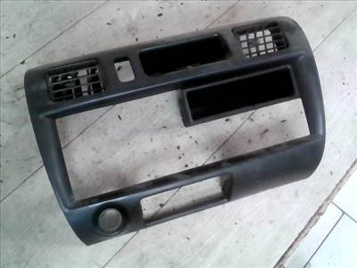 MAZDA E2200 Középkonzol keret