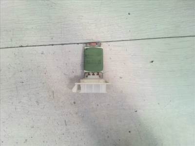 PEUGEOT 107 2005.03.01-2012.03.31 Fűtőmotor előtét ellenállás 