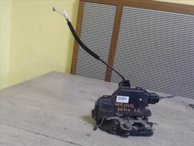 SKODA FABIA 07-10 Jobb első ajtó zárszerkezet központizáras