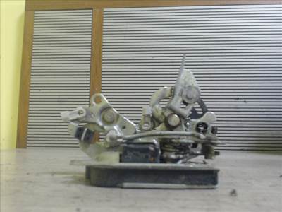 SUZUKI SWIFT 96-05 Jobb hátsó ajtó zárszerkezet mechanikus