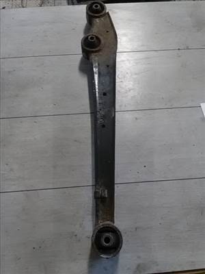 SUZUKI WagonR+ Hátsó futómű kitámasztó