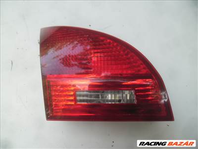 Kia Venga bal hátsó belső lámpa 924051p000