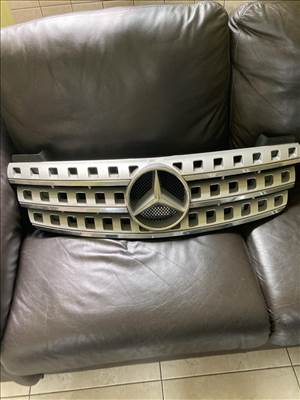 Mercedes W164 ML hűtőrács a1648800885