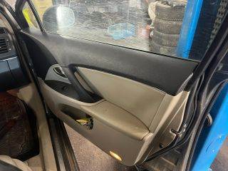 TOYOTA AVENSIS lépcsőshátú (ZRT27, ADT27) Jobb első Ajtózár