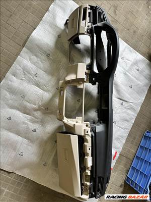 BMW 530 F10/F11 Műszerfal párna 