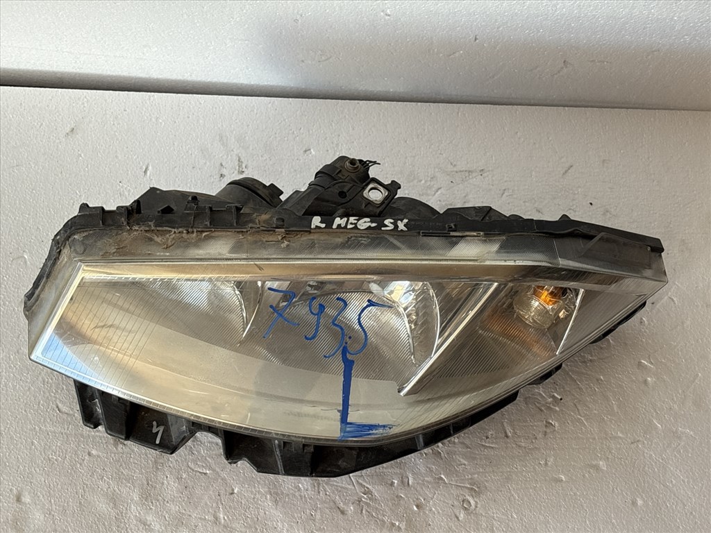 7935 Renault Megane II. 2002-2009 Bal első  Lámpa Fényszóró 89306999 1. kép