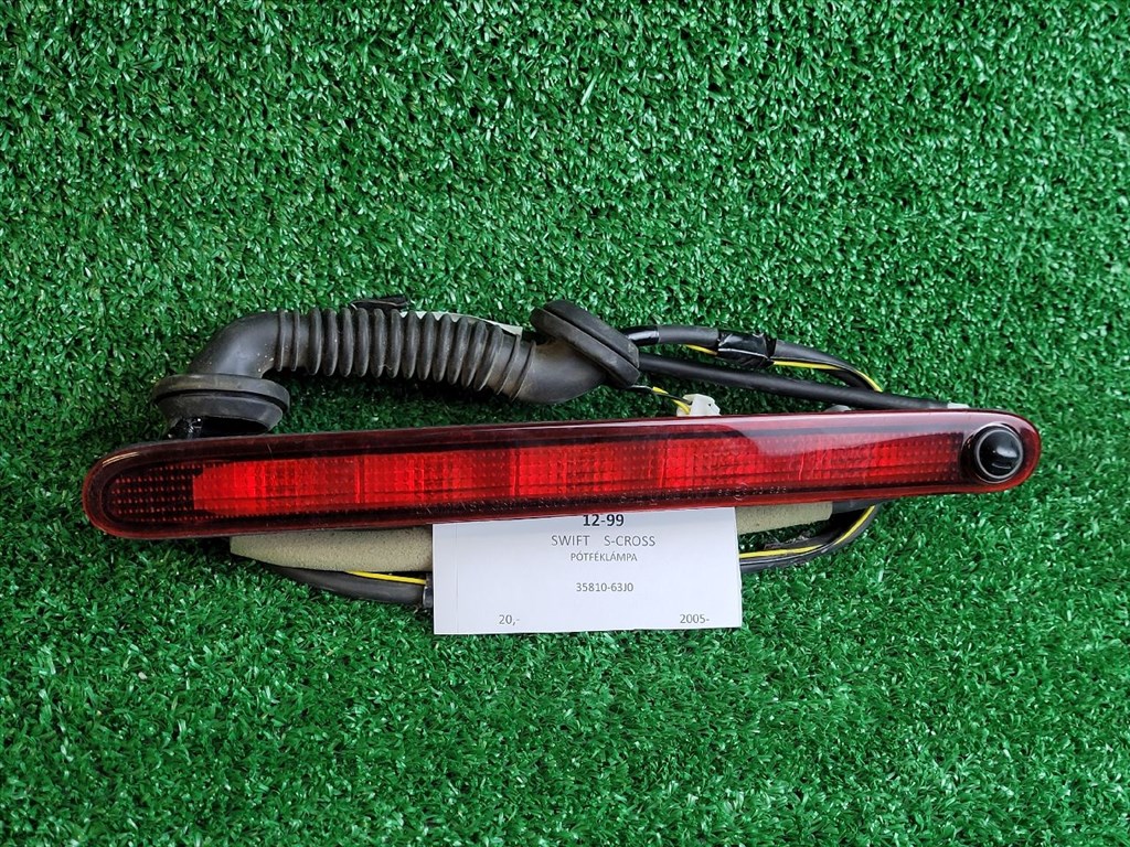 SUZUKI SWIFT III Pótféklámpa 3581063J0 1. kép